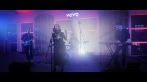 Alice Merton - Hit The Ground Running (Vevo dscvr Live)