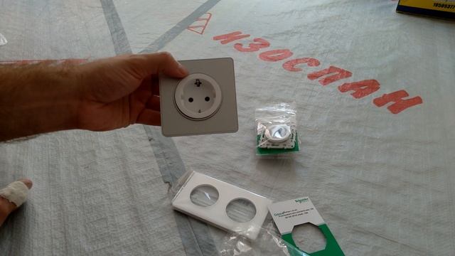 Odace Schneider Electric - красивые розетки за разумные деньги смотреть онлайн