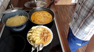 Свинина в белом соусе. Pork in white sauce.