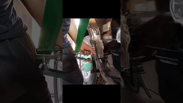 Рихтовка крыла форд фокус.#кузовнойремонт#сварка#споттер#покраска#работа#гараж#авто# смотреть онлайн