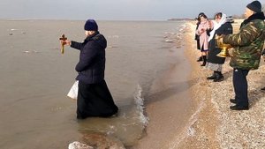 Крещение Господне. 19 января 2023. Станица Камышеватская. Берег моря