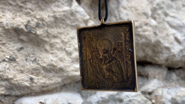 Богоматерь Смоленская Нательная иконка из бронзы Икона Смоленская Божья Матерь Богородица Одигитрия смотреть онлайн