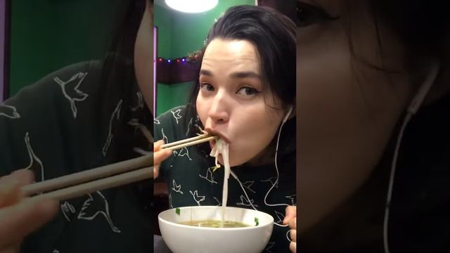 Так много мяса￼? с супе ФоБо? #asmr #mukbang #асмр #мукбанг #лапша #noodles