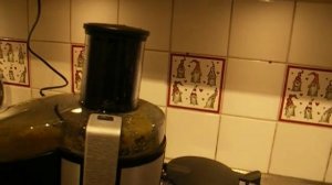 Testing Philips HR1861 Juicepress