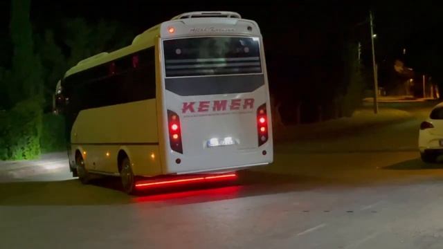 "Нарядный" кемерский автобус смотреть онлайн