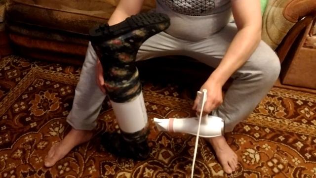 Как растянуть голяшку резиновых сапог. смотреть онлайн