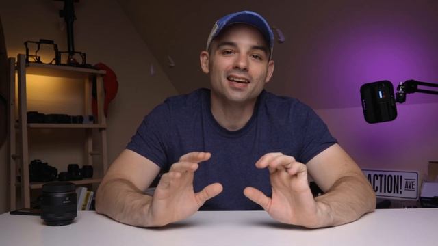 PRO Camera VS YouTuber Camera | Canon XA50 VS EOS R! смотреть онлайн