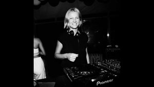 Dj Helga - Демонстрация счастья