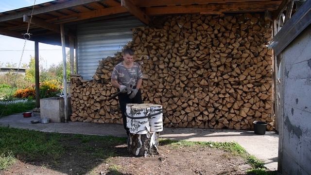 Идея в колке дров смотреть онлайн