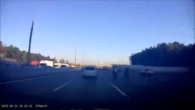 On the rear wheel on the ring road Wed Aug 09 15:37:45 MSK 2017 смотреть онлайн