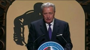 Легендарный Александр Якушев включен в Зал хоккейной славы