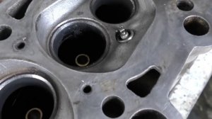Замена направляющих втулок клапанов, Volkswagen Passat B3.