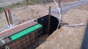 Бетонное основание под электрические откатные ворота