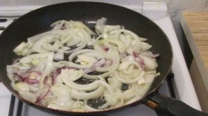 Куриные потроха тушеные