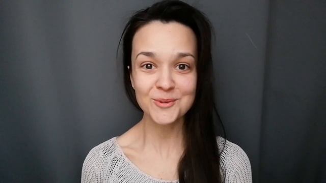 Екатерина Виноградова читает стихотворение Дмитрия Мельникова