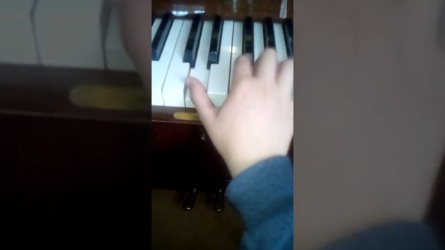Как играть гена песю на пиано??? смотреть онлайн