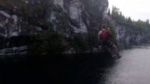 Спуск на троллее в "Рускеала"