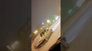 Заряженная девятка и пока что стоковая ваз тринаха по ночному Екатеринбургу