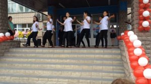 ФЛЕШМОБ С РАЗНЫМИ НАЦИОНАЛЬНЫМИ ТАНЦАМИ.