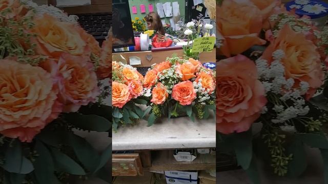 12 Orange  free spirit roses arrangements for weddings and events