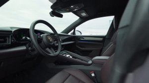 All NEW Porsche Macan 4 EV 2024 - Visual REVIEW & FEATURES, exterior & interior