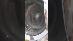 Стиралась в стиральной машине положил шланг слива в кармашек включил на отжим 1200 оборотов