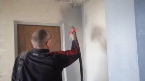 Покраска стен. Электрокраскопульт бош