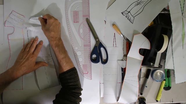 Моделирование платья с узелками. Interpretación De Patrón Básico De Vestido.