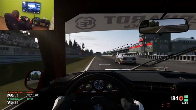 Project CARS | BMW M3 e30 Grupo A - Brno "A falta de pan..." смотреть онлайн