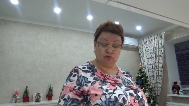 КАк одеть колготки  без затяжек ?  Видео от Мамы Отличника!