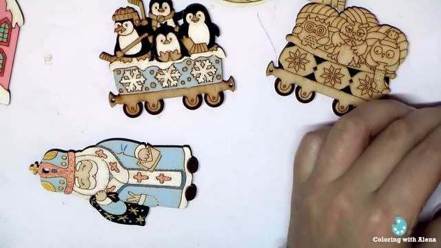 Раскрашиваю деревянные елочные украшения смотреть онлайн