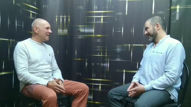 Юрий Менячихин /// Всегда стоит какая-то загадка /// фрагмент интервью