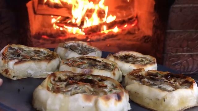 Выпекаем в дровяной печи сочные перепечи!