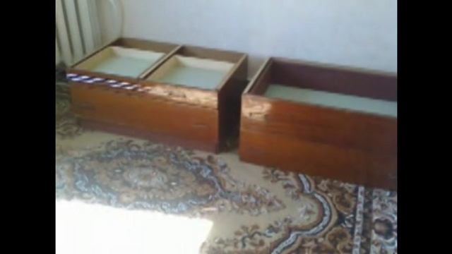 Односпальная кровать из старых, советских комода и шкафа с ящиками для белья - быстро и просто