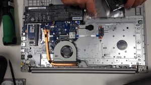 Lenovo IdeaPad 330-17IKB disassembly: upgrade RAM, replace battery and SSD disk