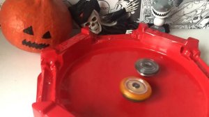 САМАЯ СКУЧНАЯ РАСПАКОВКА И ОБЗОР НА Screw Trident / Бейблэйд Бёрст / Beyblade Burst / Бейзон