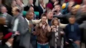 Flash Mob. Прекрасный флэшмоб в аэропорту Хитроу. Англия, Лондон.