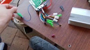 Контроллер 350w 36v Скрытая функция круиз-контроль. Cruise-control feature on brushless controller