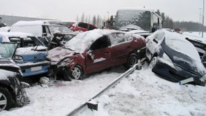 Российские страховые компании почти перестали ремонтировать авто по ОСАГО | Вместе выгодно