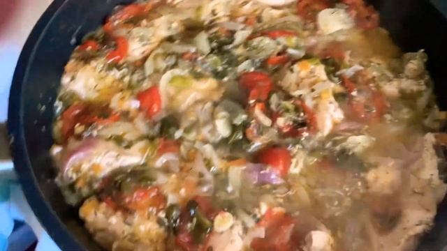 Всем приятного аппетита кто кушает варю борщ и тушу курочку 18.10+ 6 смотреть онлайн