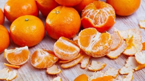 Не выбрасывайте мандариновые корки!Полезные свойства мандариновых корок...