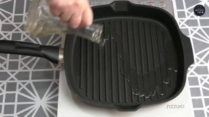 КАК ПРИГОТОВИТЬ НЕЖНЫЕ СТЕЙКИ ИЗ ИНДЕЙКИ. Сначала на сковороде гриль, затем в духовке.