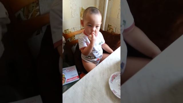 Кушаем сквозь сон! смотреть онлайн