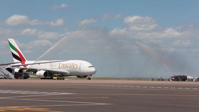 A380 landing in MohammedV airport - Casablanca - Morocco смотреть онлайн