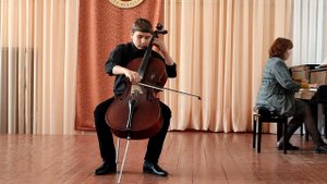 В. Соловьев -Седой 'Соловьи, не тревожьте солдат'" исп. Османов Марк 13 лет.