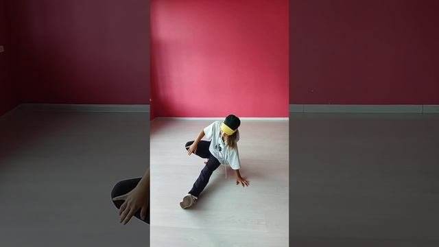 Брейк-денс Урок 4 #breakdance #брейкданс #детитанцуют #bgirl #