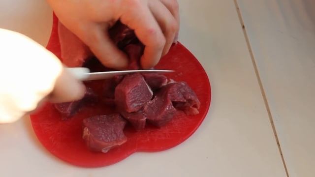 Тушеная капуста с мясом в мультиварке Редмонд, как приготовить капусту с говядиной