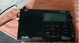 Радиолюбители ночью 80 метров приём на магнитную антенну.