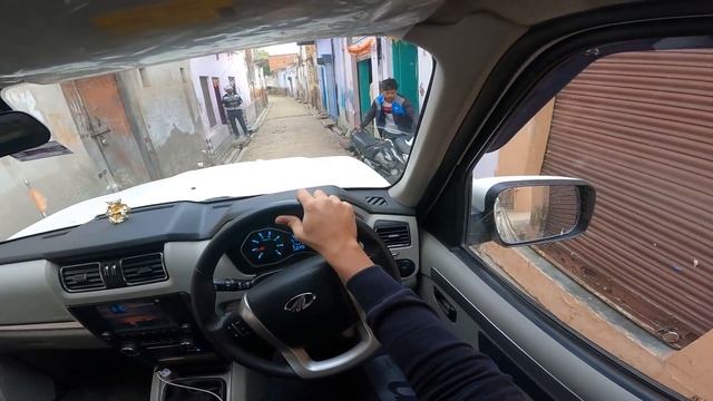 Yha Par Scorpio nahi chal Payegi ? Driving Scorpio S11 in village narrow streets смотреть онлайн