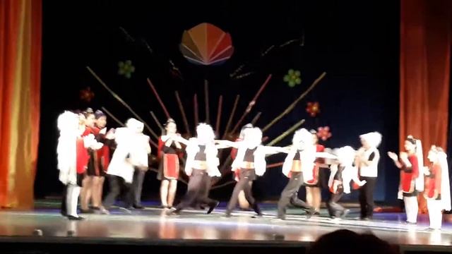 Часть 2 младшая группа "Урарту" Лезгинка смотреть онлайн